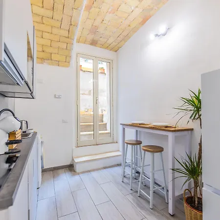 Loft Con Jacuzzi, A 20 M Colosseo *