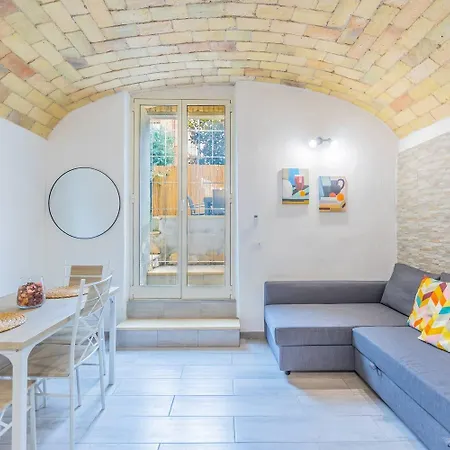 Loft Con Jacuzzi, A 20 M Colosseo * Rome
