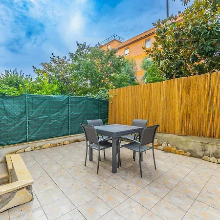 Appartement Loft Con Jacuzzi, A 20 M Colosseo Rome