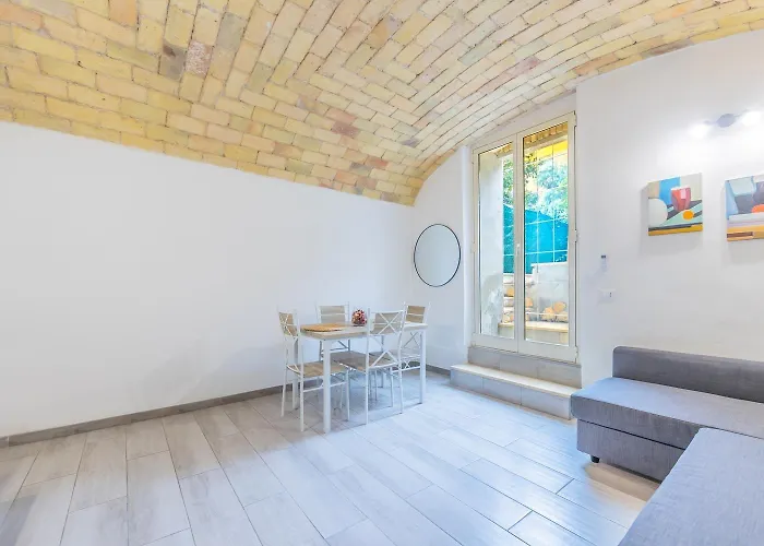 Loft Con Jacuzzi, A 20 M Colosseo * Roma